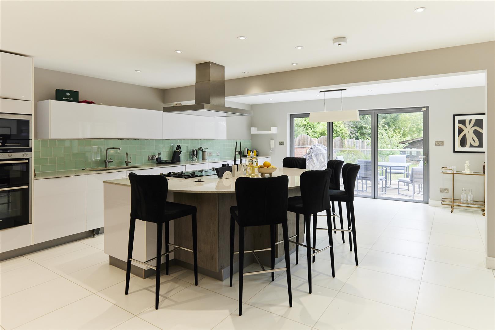 6 bed detached house for sale in Park View Road, London 17