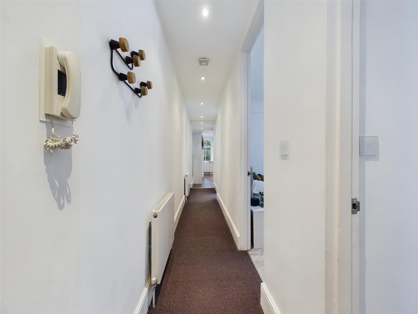 1 bed flat for sale in Widley Road, London  - Property Image 15