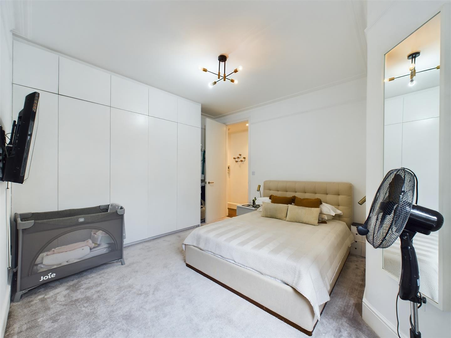 1 bed flat for sale in Widley Road, London  - Property Image 17
