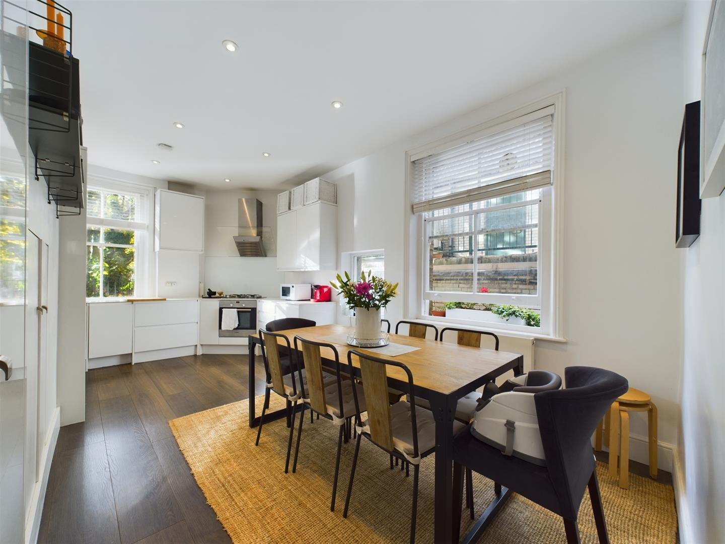 1 bed flat for sale in Widley Road, London  - Property Image 7