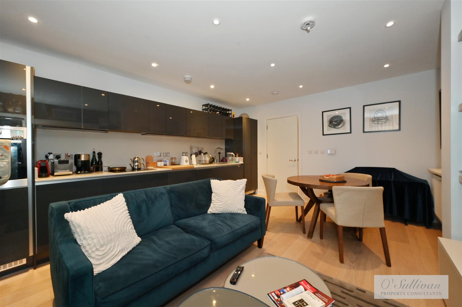 2 bed flat for sale in Pocock Street, London  - Property Image 2