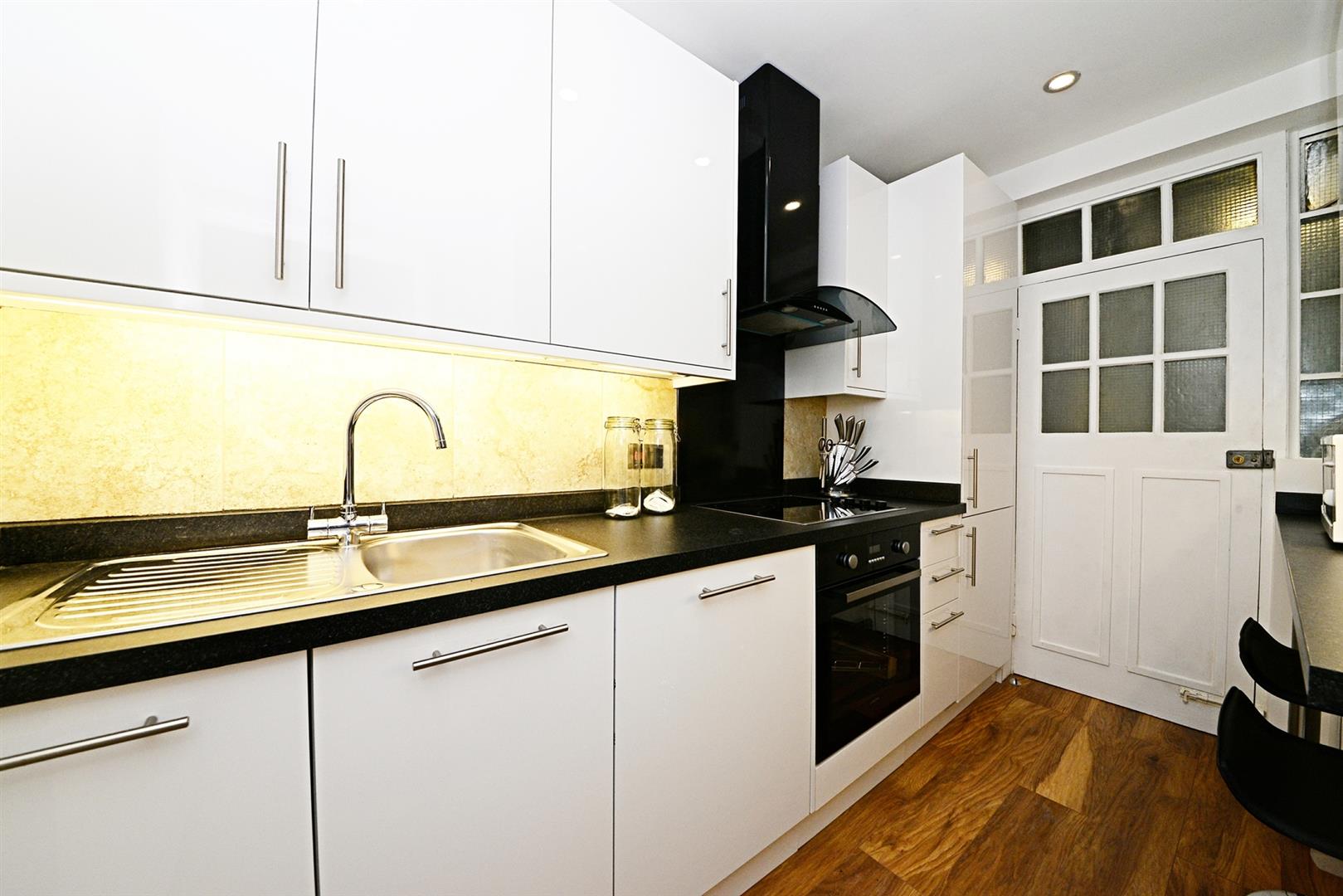 2 bed flat for sale in Gloucester Place, London  - Property Image 5