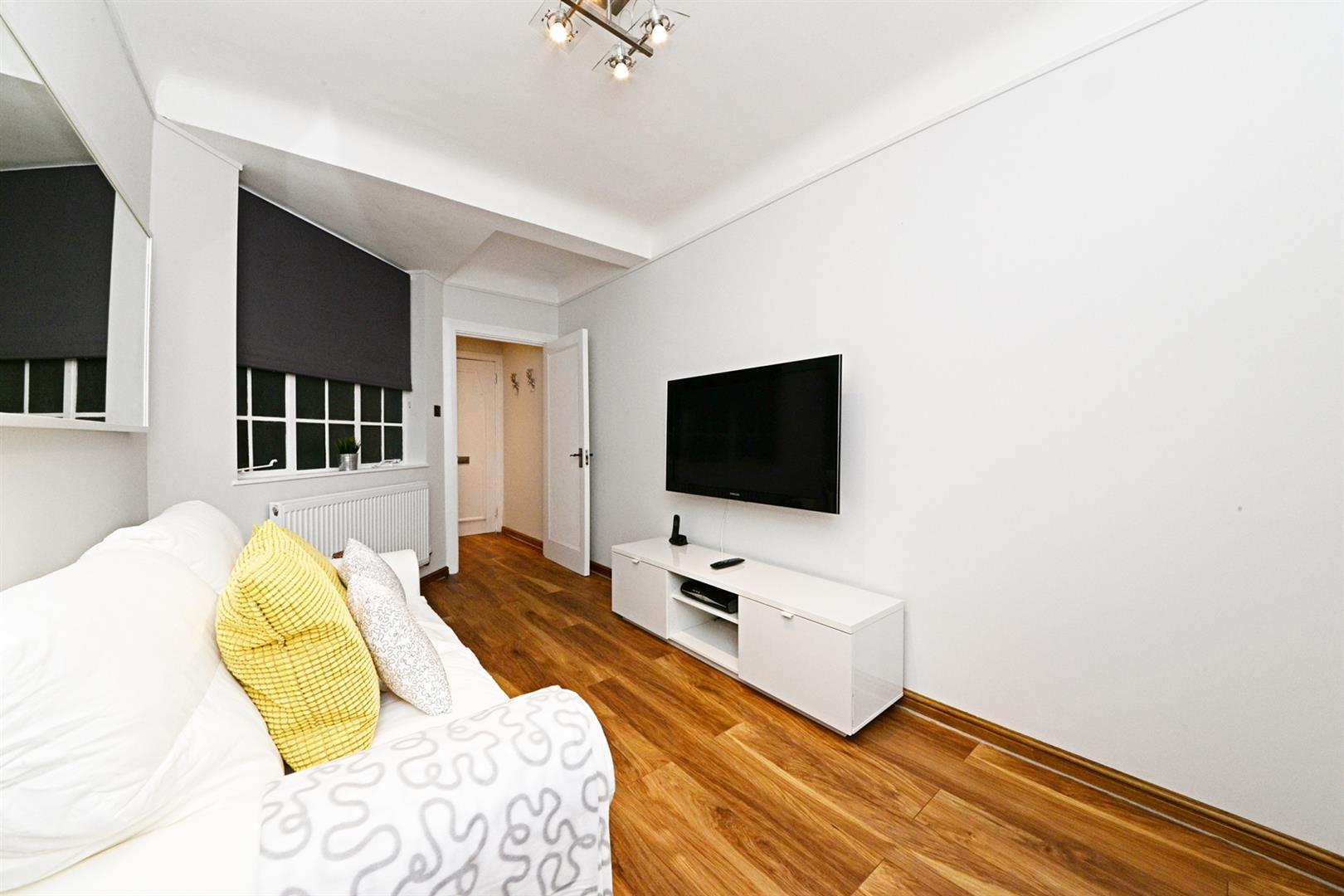 2 bed flat for sale in Gloucester Place, London  - Property Image 2