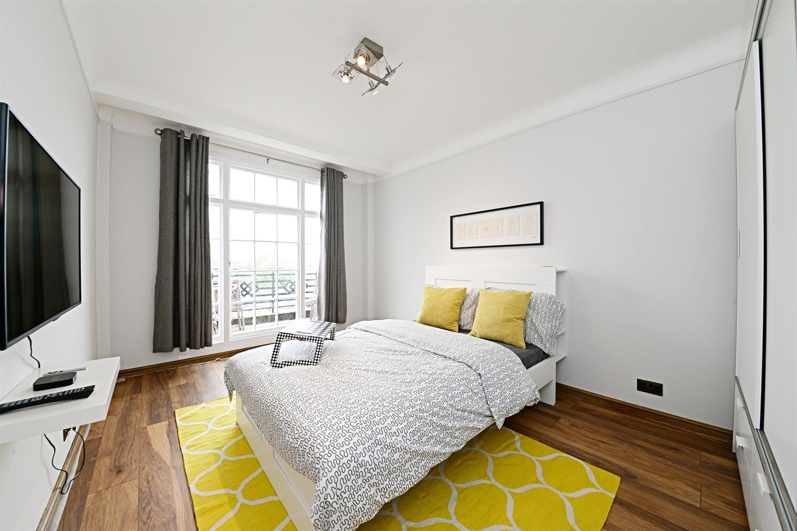 2 bed flat for sale in Gloucester Place, London  - Property Image 2