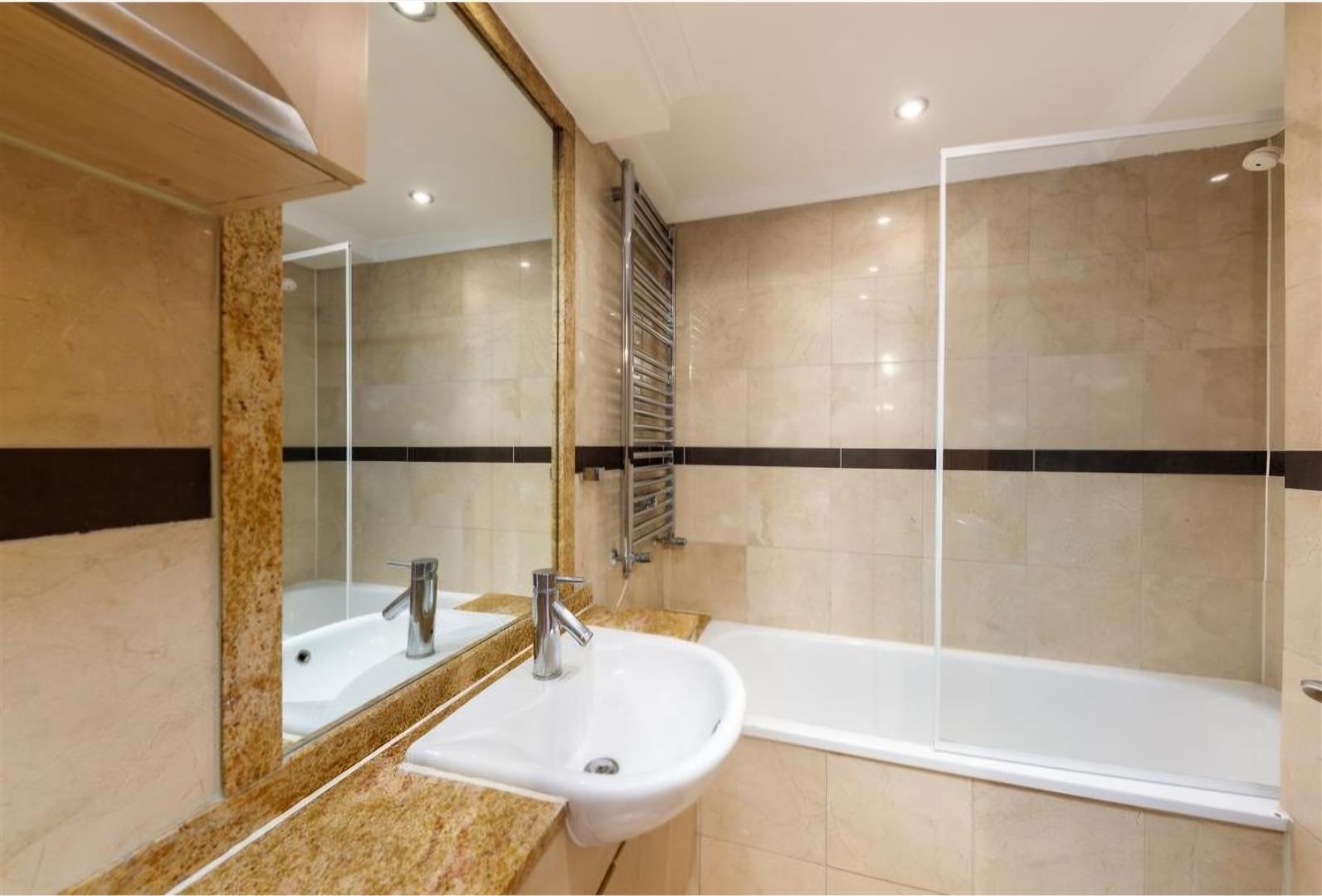 2 bed apartment for sale in The Quadrangle, London  - Property Image 7