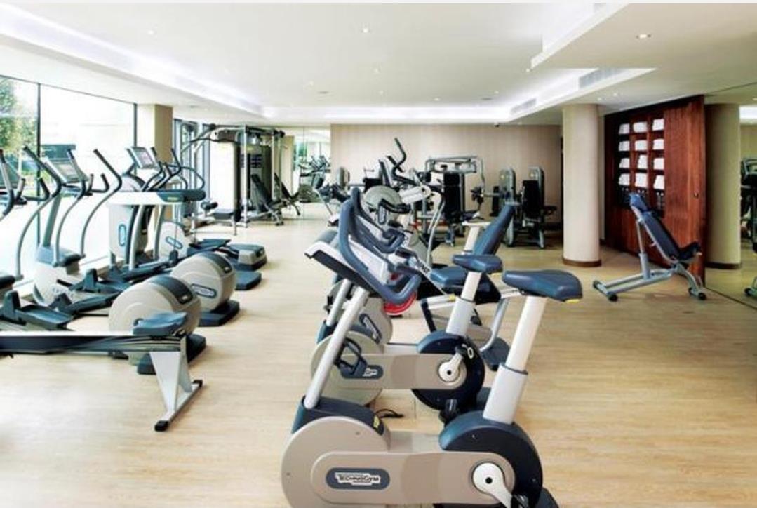 2 bed flat for sale in Chelsea Creek, London 18