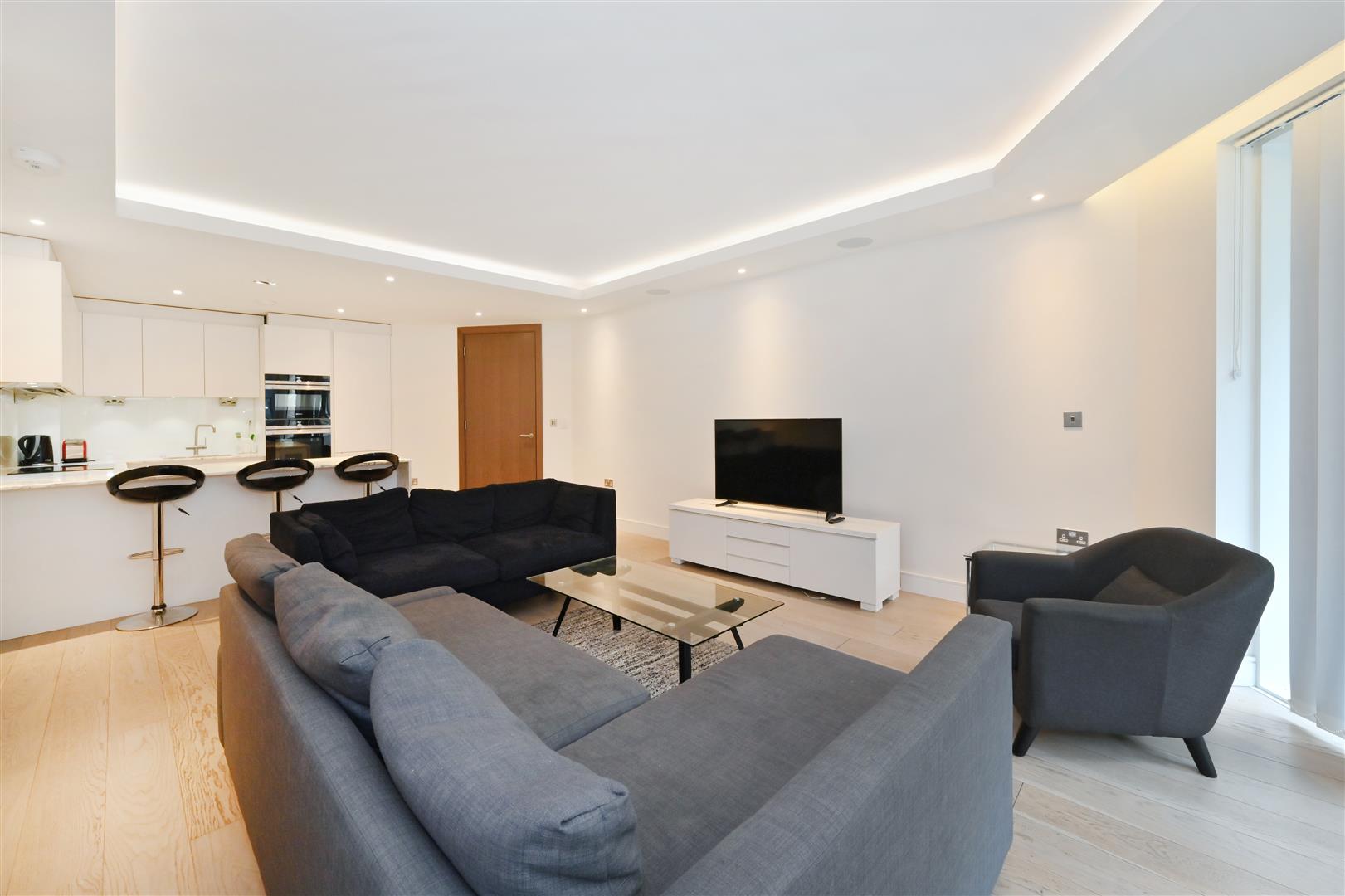 2 bed flat for sale in Chelsea Creek, London 2