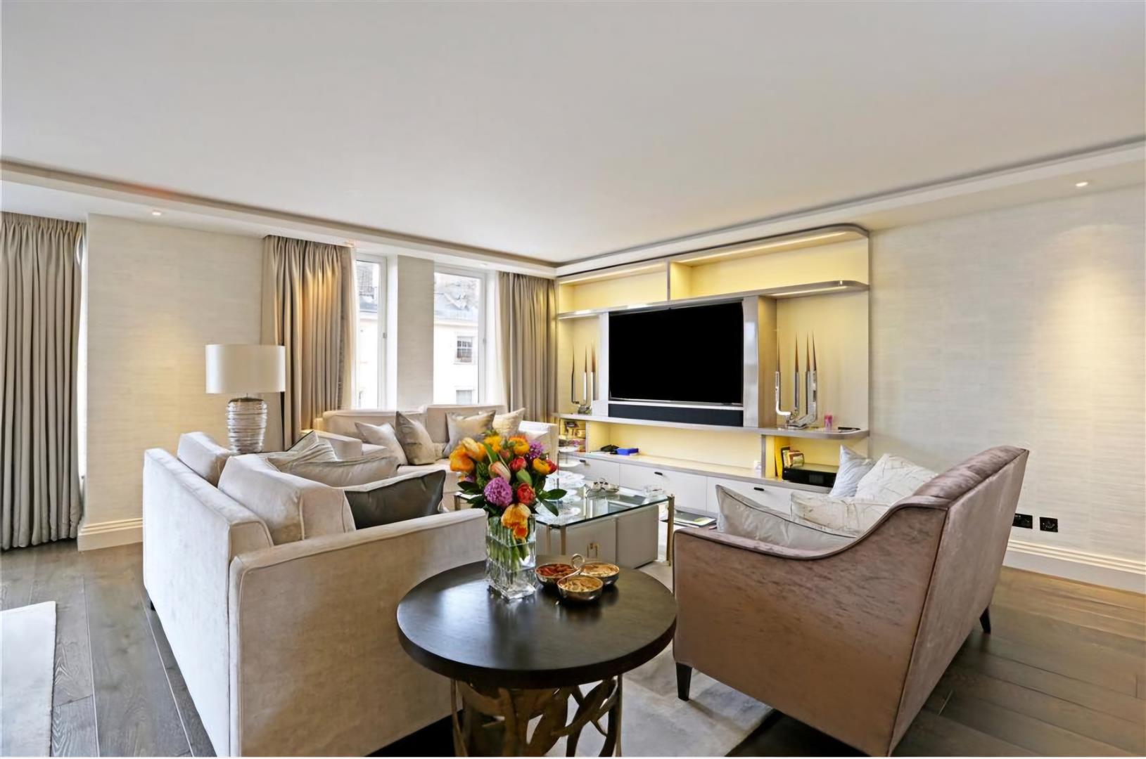 4 bed apartment for sale in Ebury Street, London, SW1W