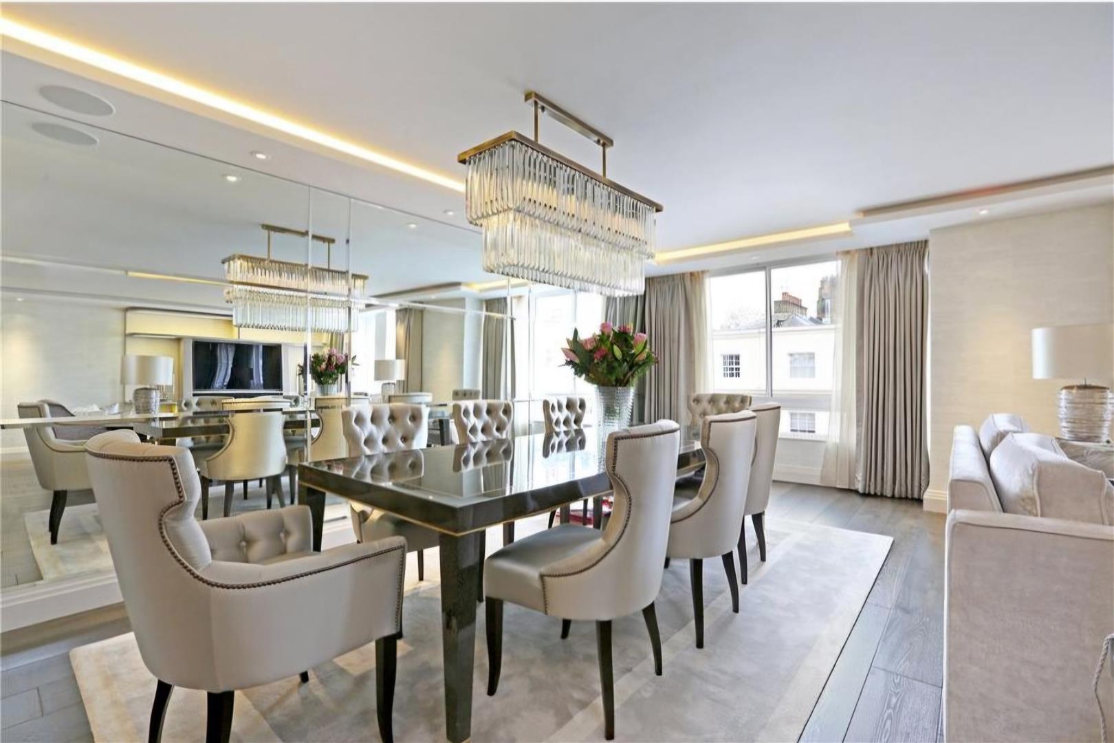 4 bed apartment for sale in Ebury Street, London 2