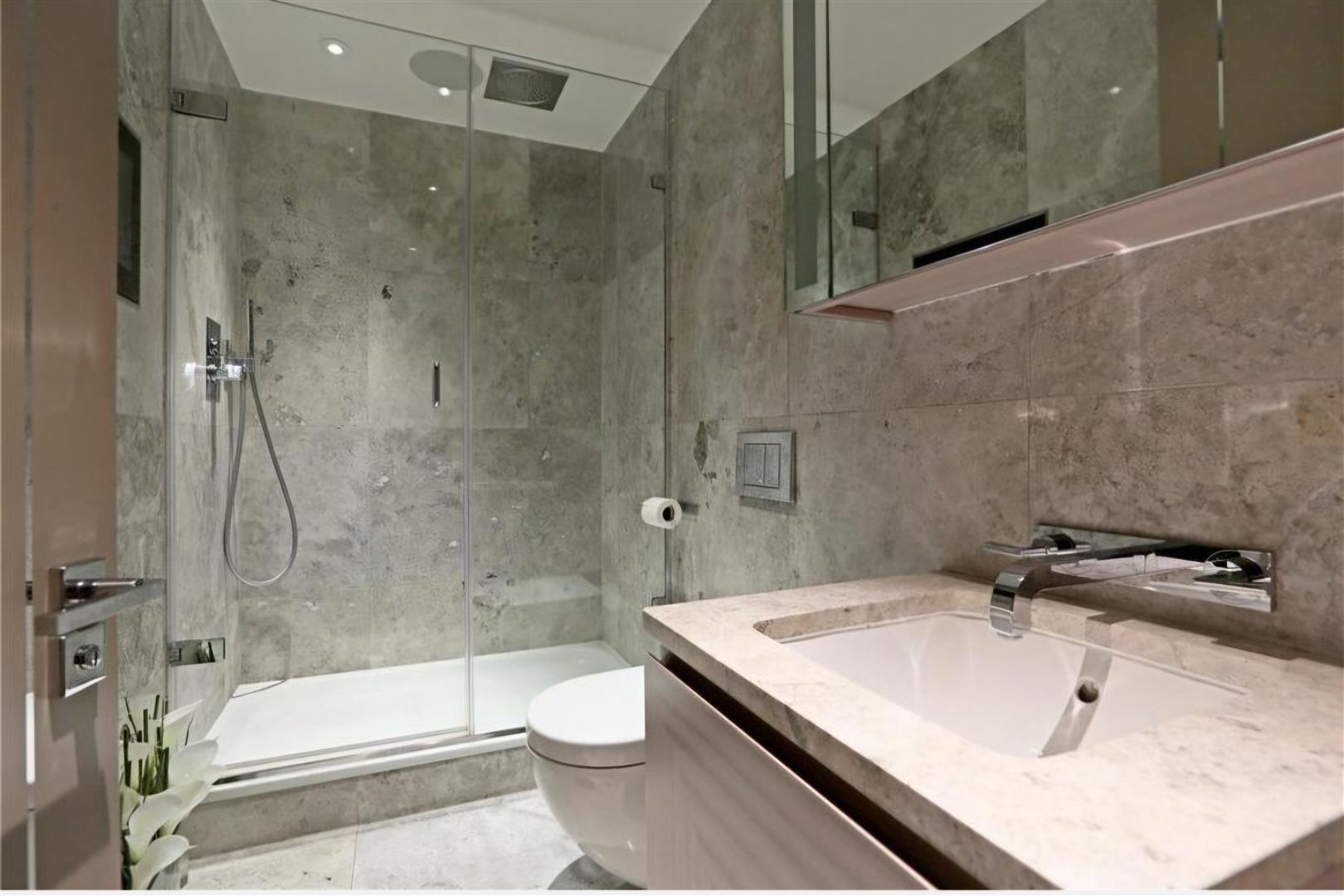 4 bed apartment for sale in Ebury Street, London 5