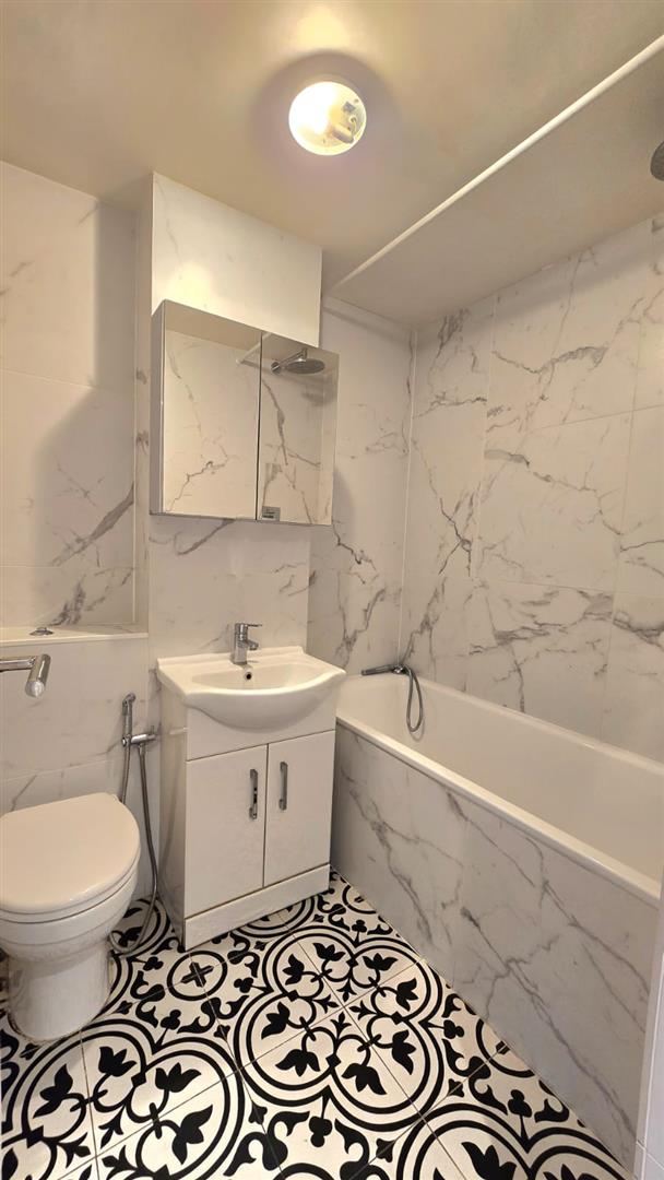 1 bed flat for sale in Portman Gate, London 13