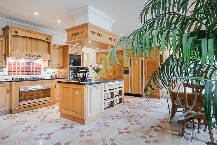 13 bed detached house for sale in Hocroft Road, London 6