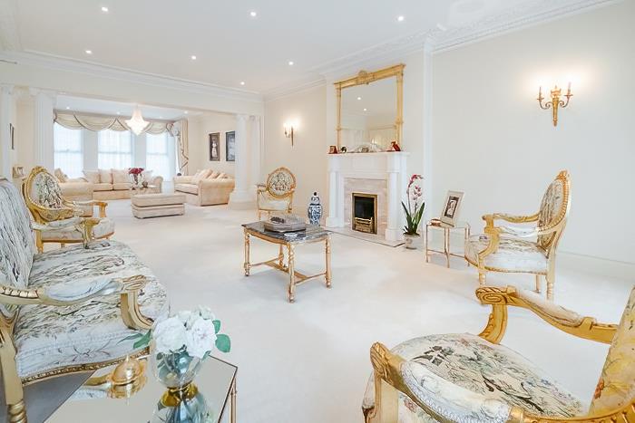 13 bed detached house for sale in Hocroft Road, London 2