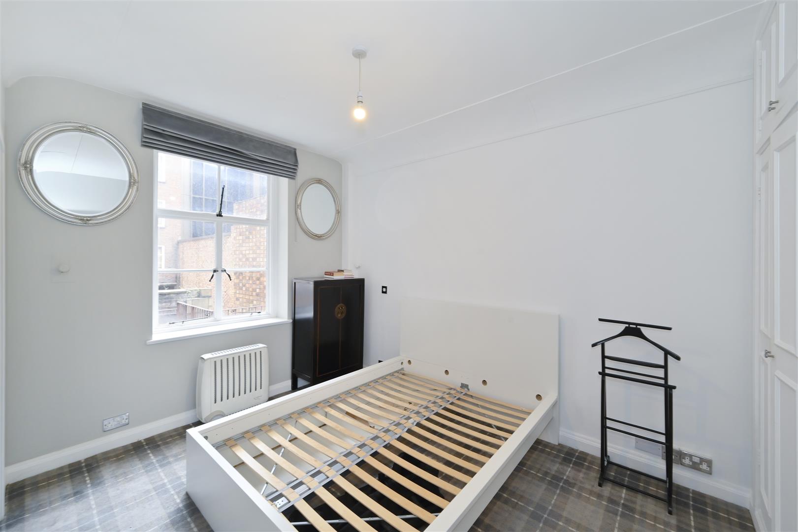 2 bed flat for sale in Hertford Street, London 11