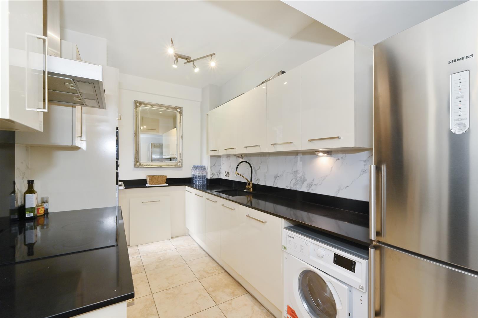 2 bed flat for sale in Hertford Street, London 6