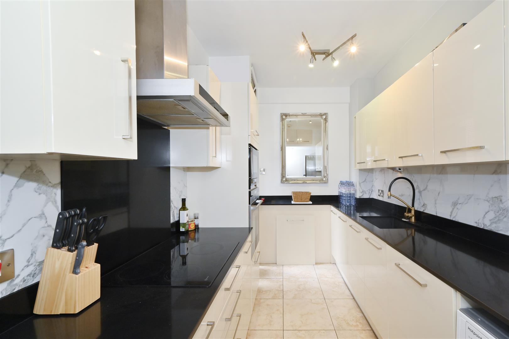 2 bed flat for sale in Hertford Street, London  - Property Image 6