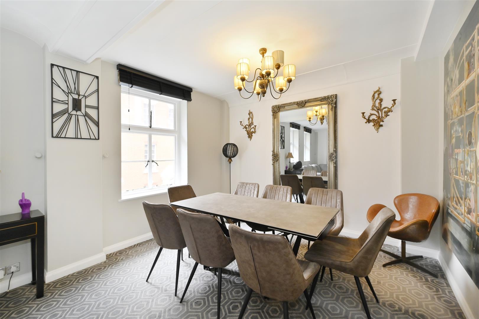 2 bed flat for sale in Hertford Street, London 2
