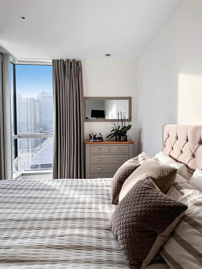 2 bed flat to rent in Biscayne Avenue, London 6