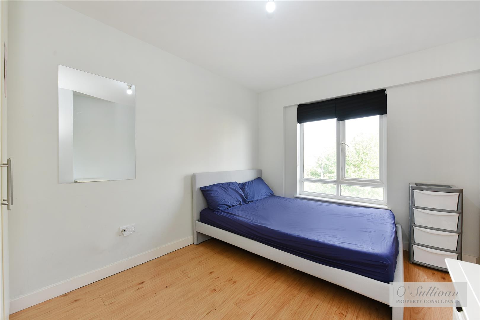 2 bed apartment for sale in Boulevard Drive, London  - Property Image 7