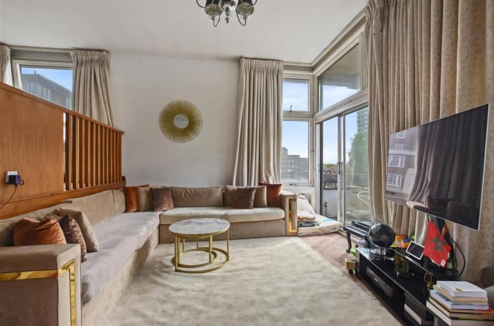 2 bed flat for sale in The Water Gardens, London  - Property Image 2