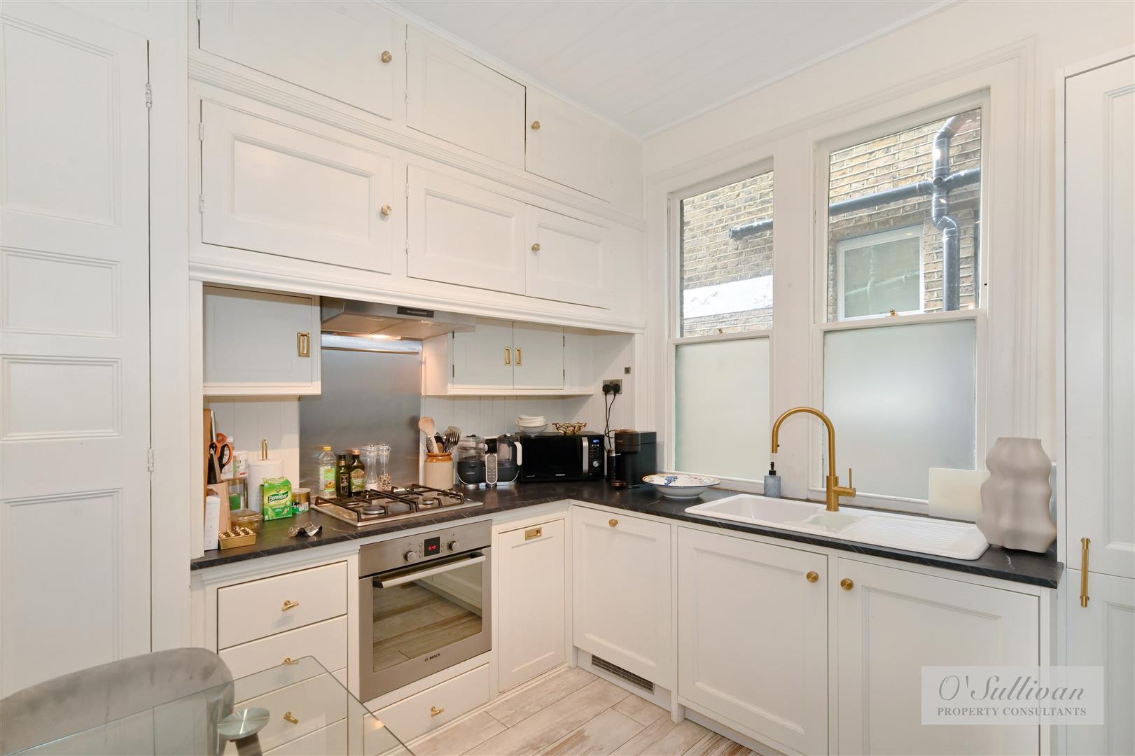 2 bed flat for sale in St. Quintin Avenue, London  - Property Image 10