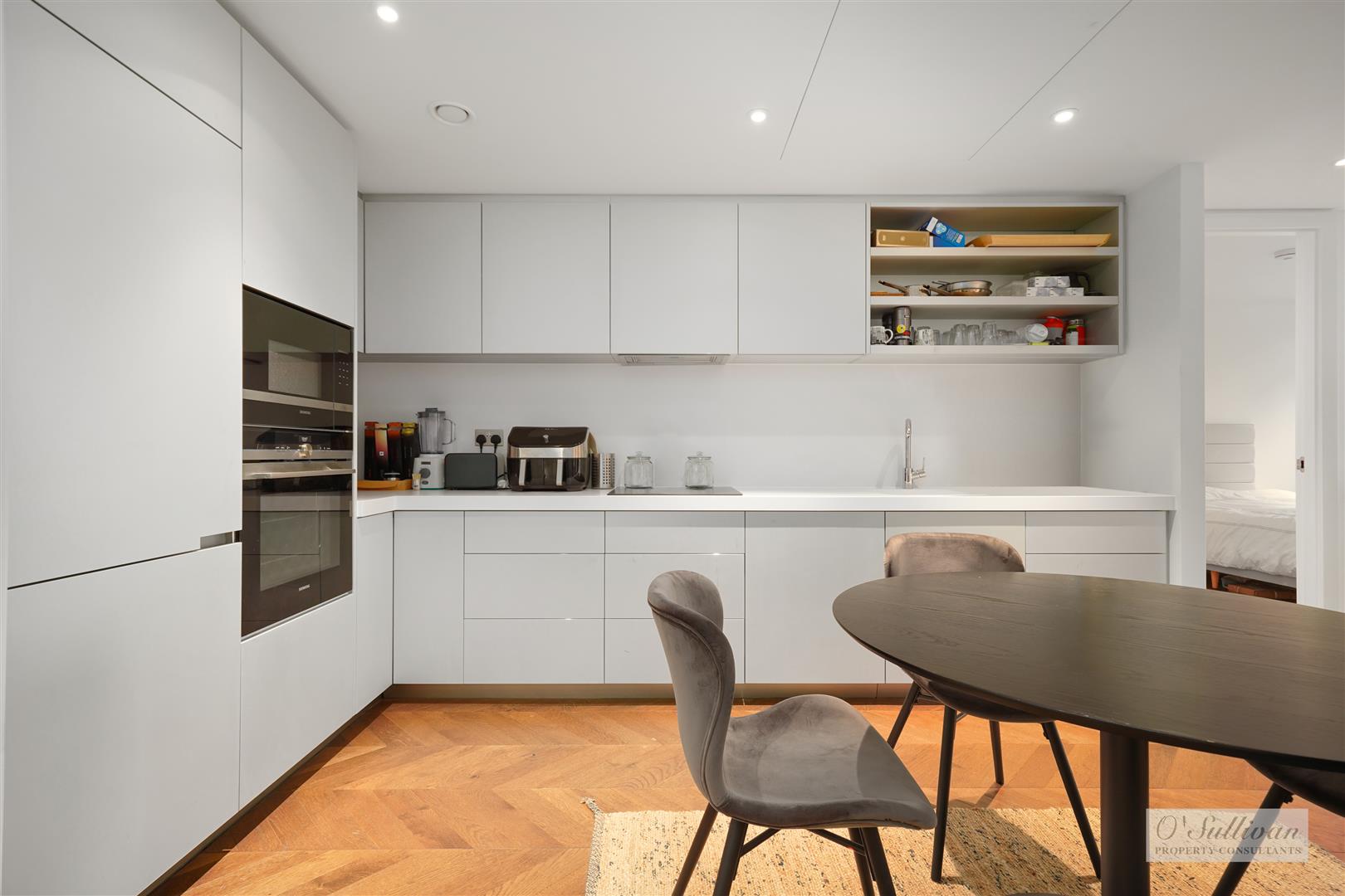 2 bed apartment for sale in Prospect Way, London 5