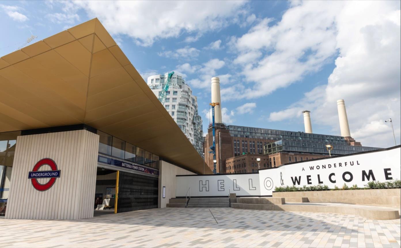 2 bed apartment for sale in Prospect Way, London 18