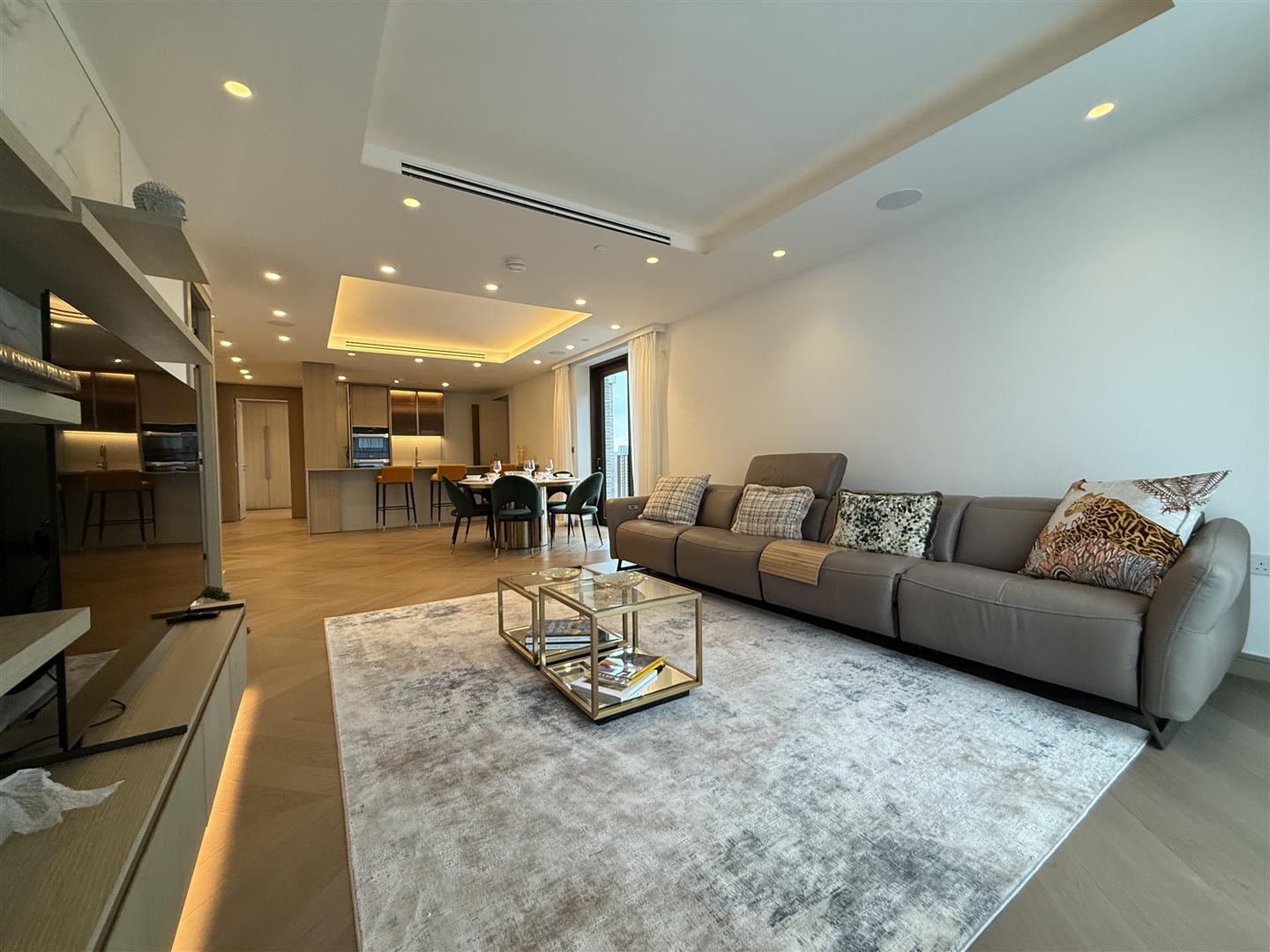 2 bed apartment to rent in St. Johns Wood Road, London  - Property Image 1