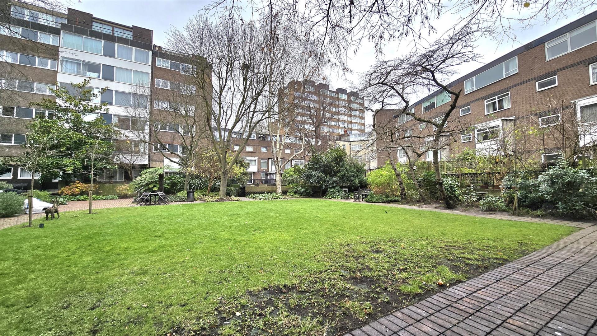 1 bed flat for sale in Southwick Street, London 21