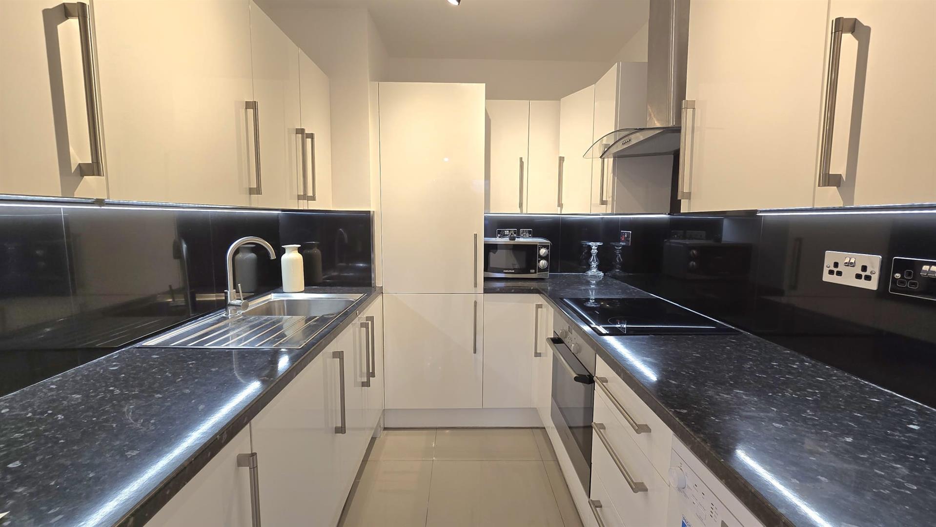1 bed flat for sale in Southwick Street, London 7