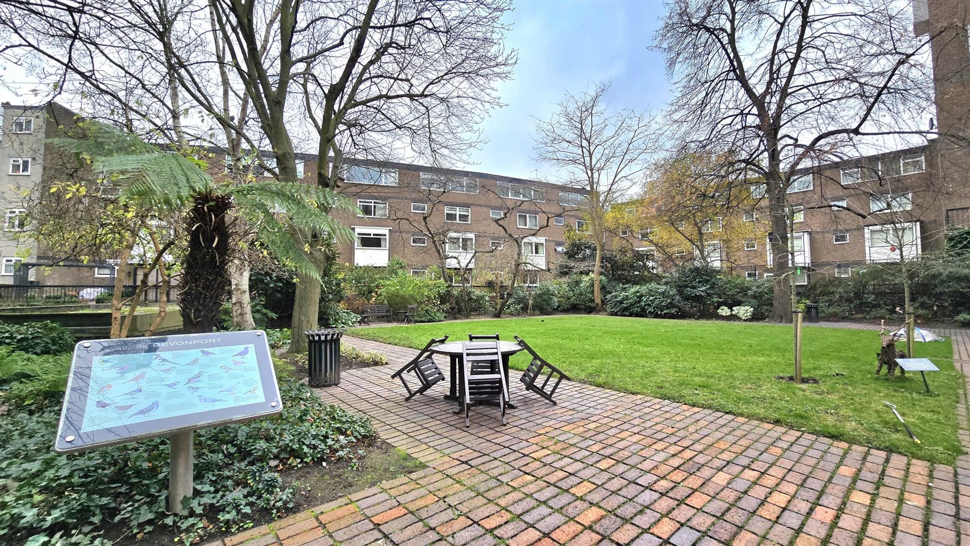 1 bed flat for sale in Southwick Street, London 20
