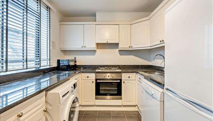 2 bed house to rent in Fulham Road, London  - Property Image 8