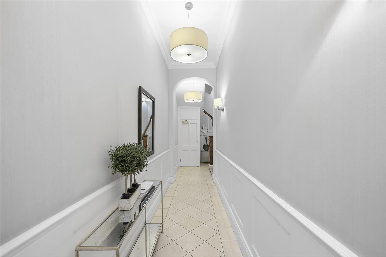 4 bed apartment for sale in Mount Street, London 42