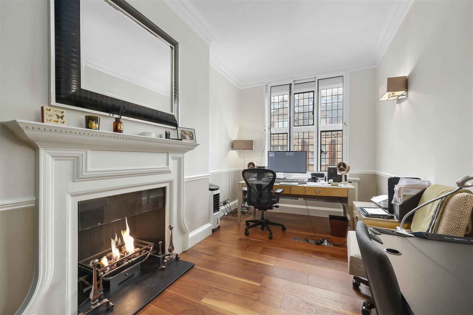 4 bed apartment for sale in Mount Street, London  - Property Image 11