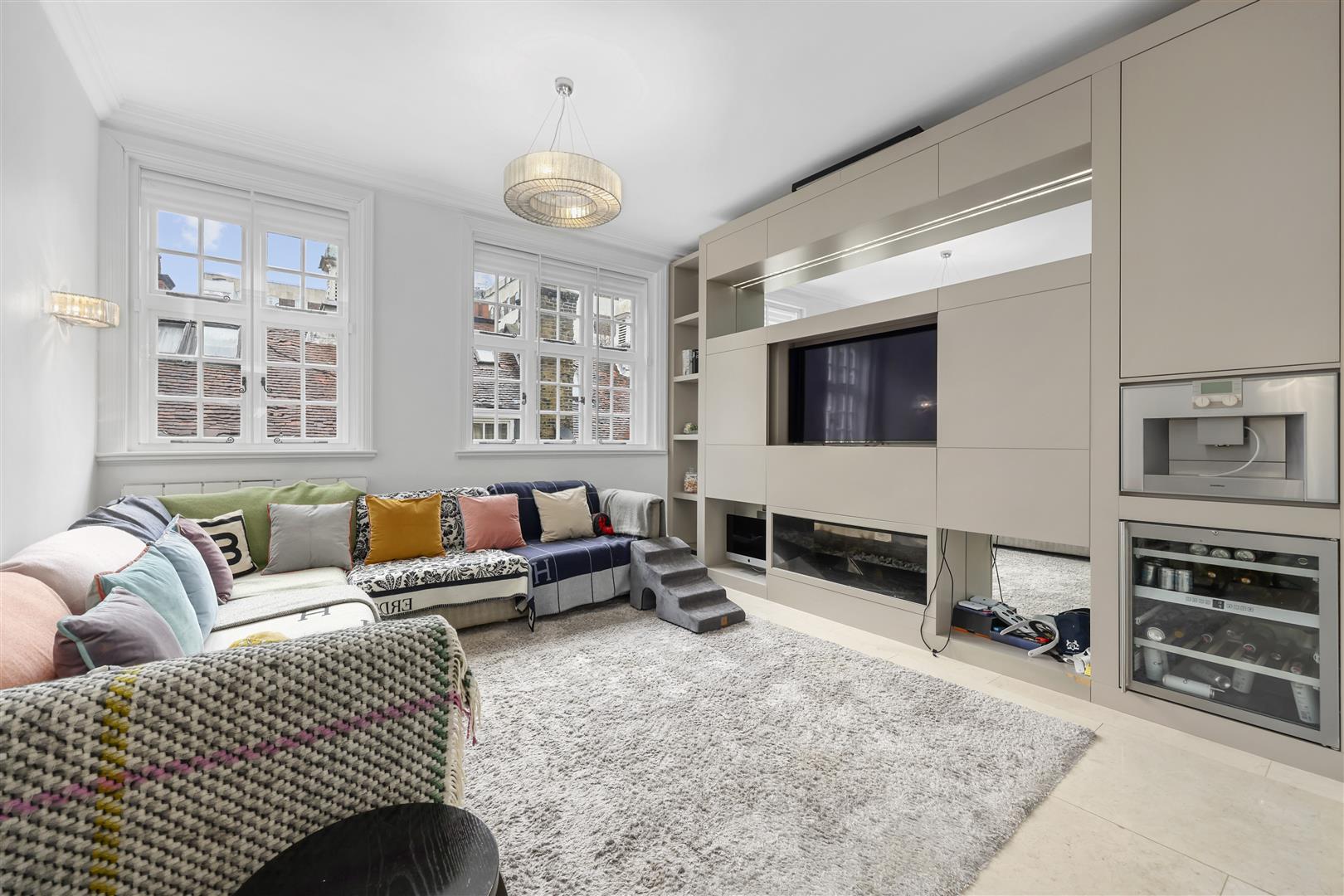 4 bed apartment for sale in Mount Street, London 6