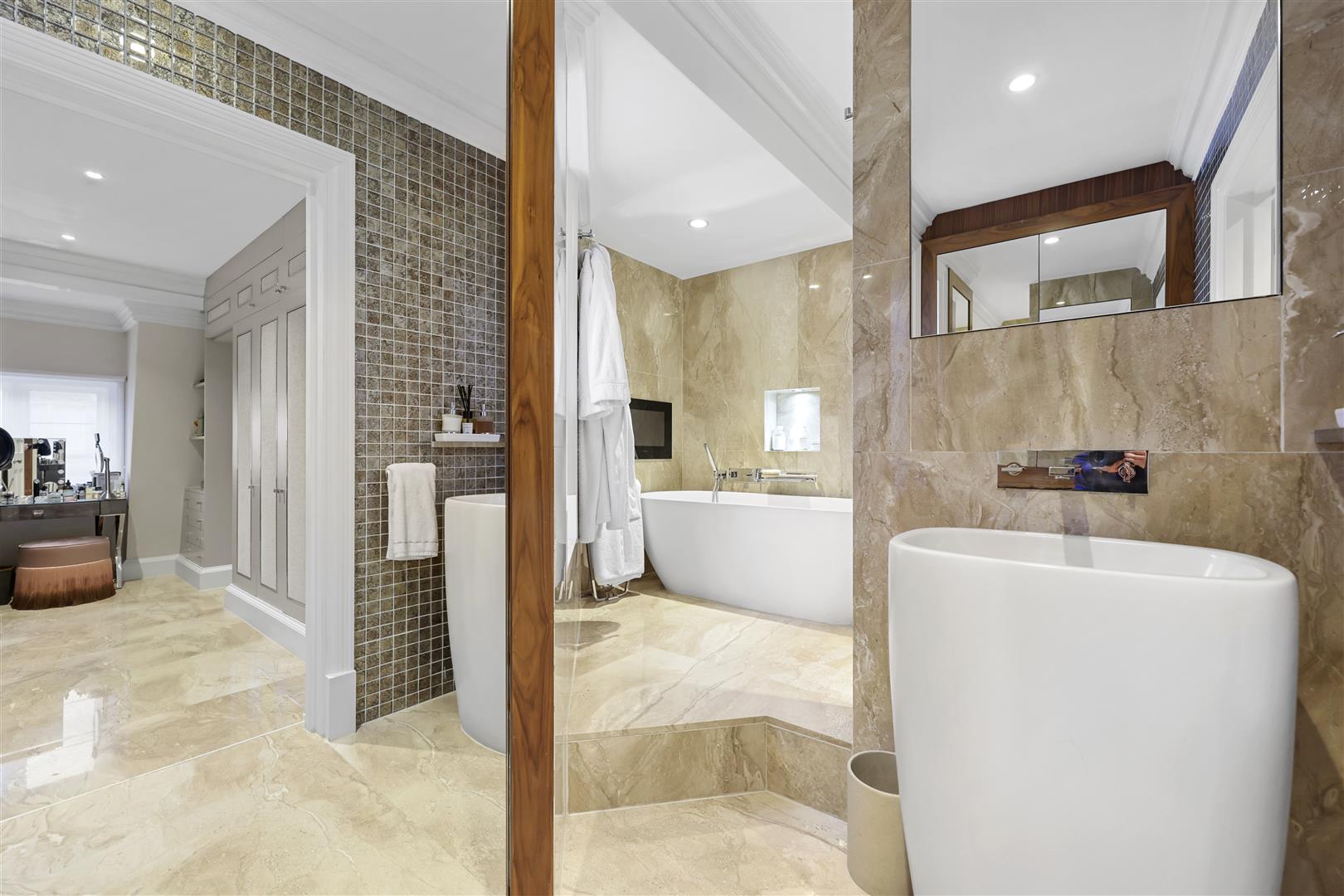 4 bed apartment for sale in Mount Street, London 27