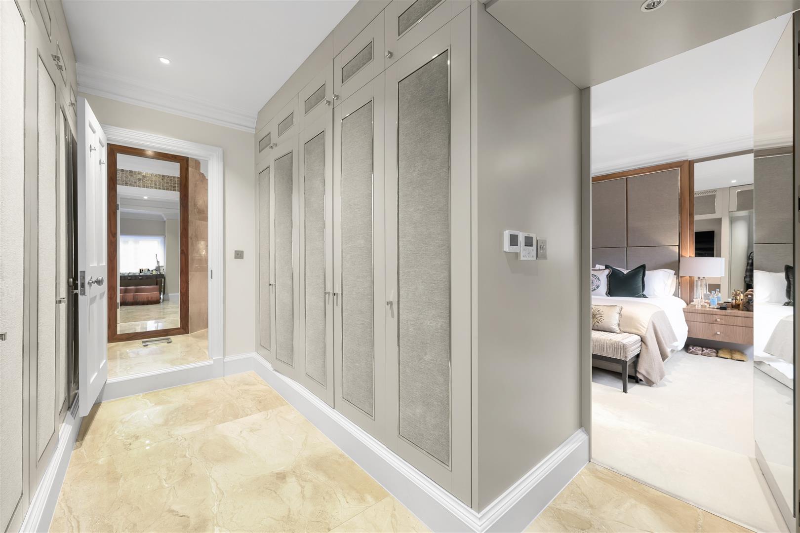 4 bed apartment for sale in Mount Street, London 23