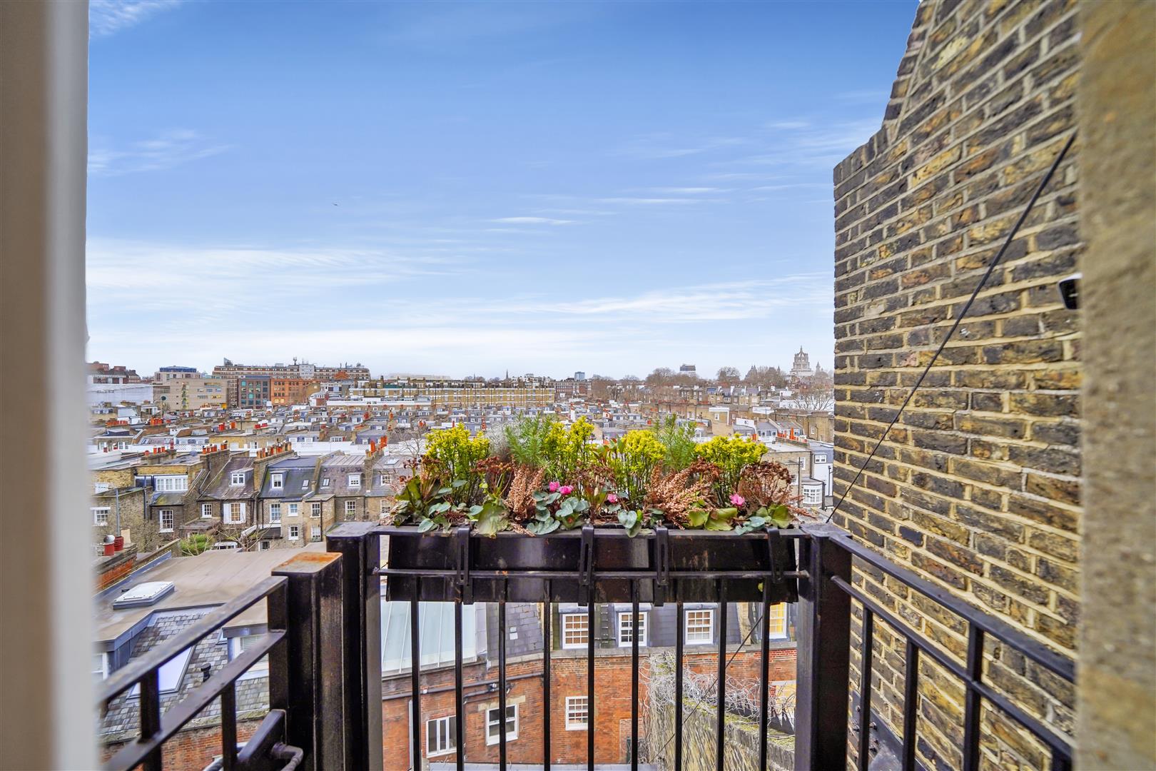 3 bed apartment for sale in Lennox Gardens, London  - Property Image 16