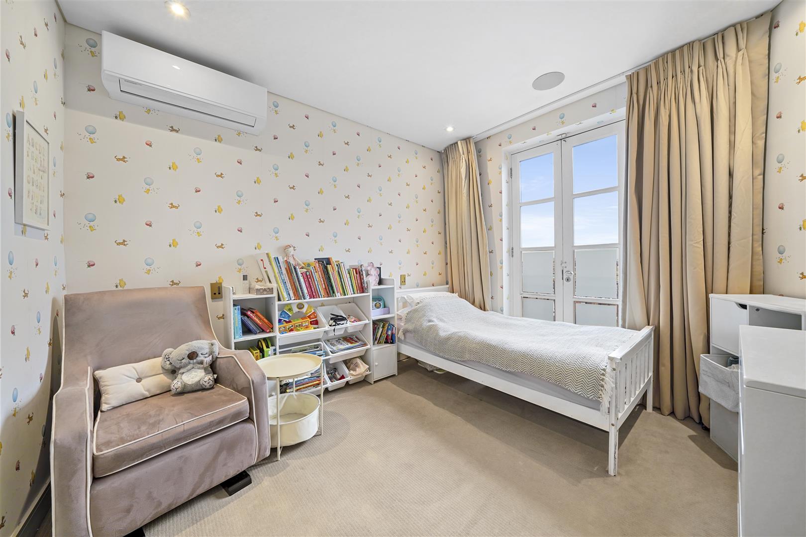 3 bed apartment for sale in Lennox Gardens, London  - Property Image 23