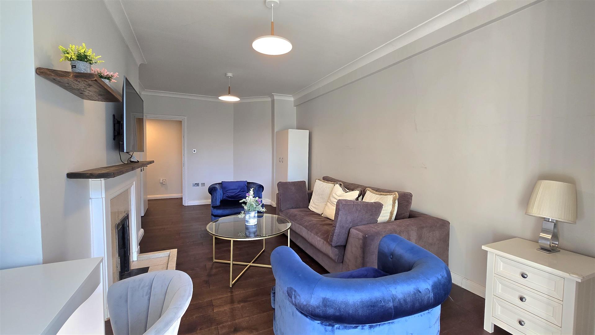 3 bed flat for sale in Gloucester Place, London 2