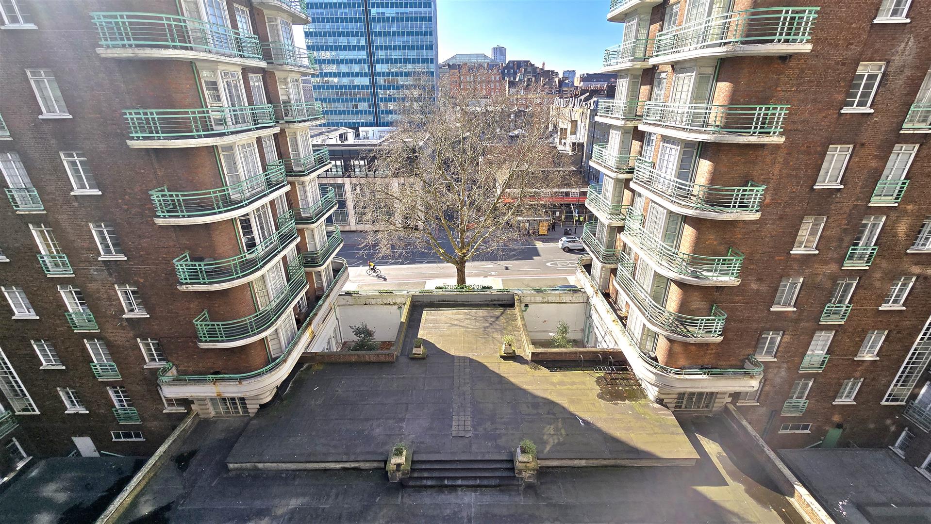 3 bed flat for sale in Gloucester Place, London 28