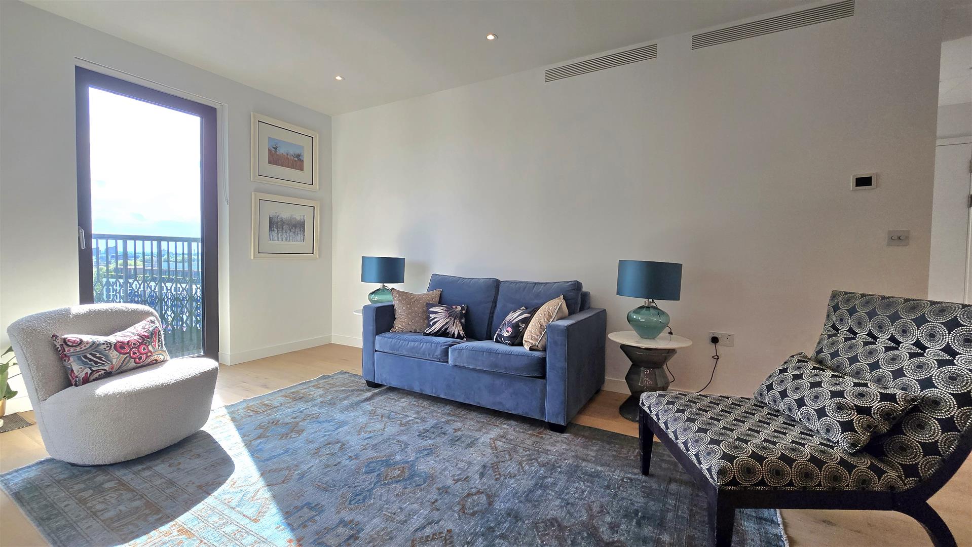 2 bed flat for sale in Alba Square, London 3