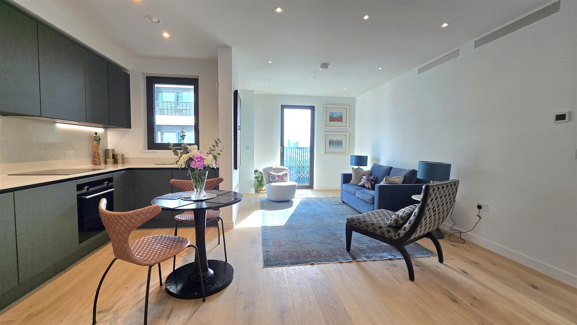 2 bed flat for sale in Alba Square, London  - Property Image 3