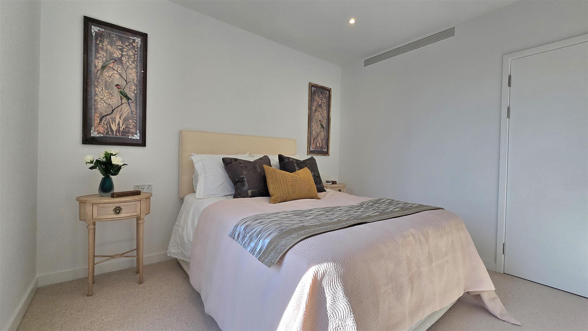 2 bed flat for sale in Alba Square, London 12