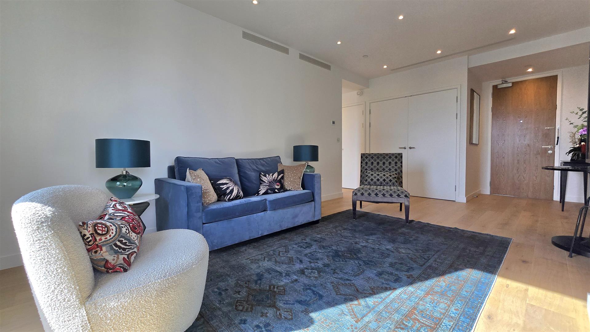 2 bed flat for sale in Alba Square, London  - Property Image 2