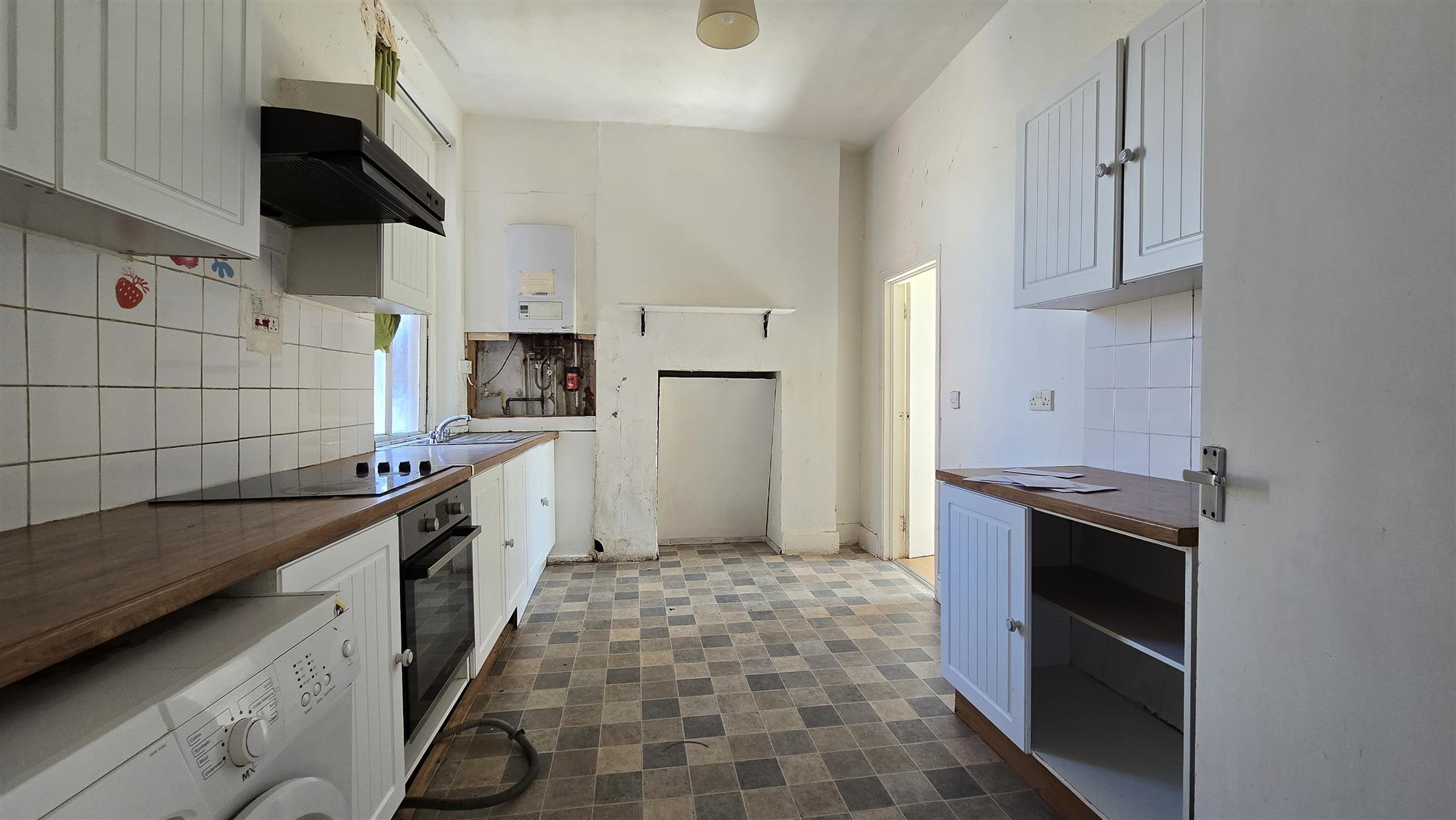 3 bed flat for sale in Elgin Avenue, London 18