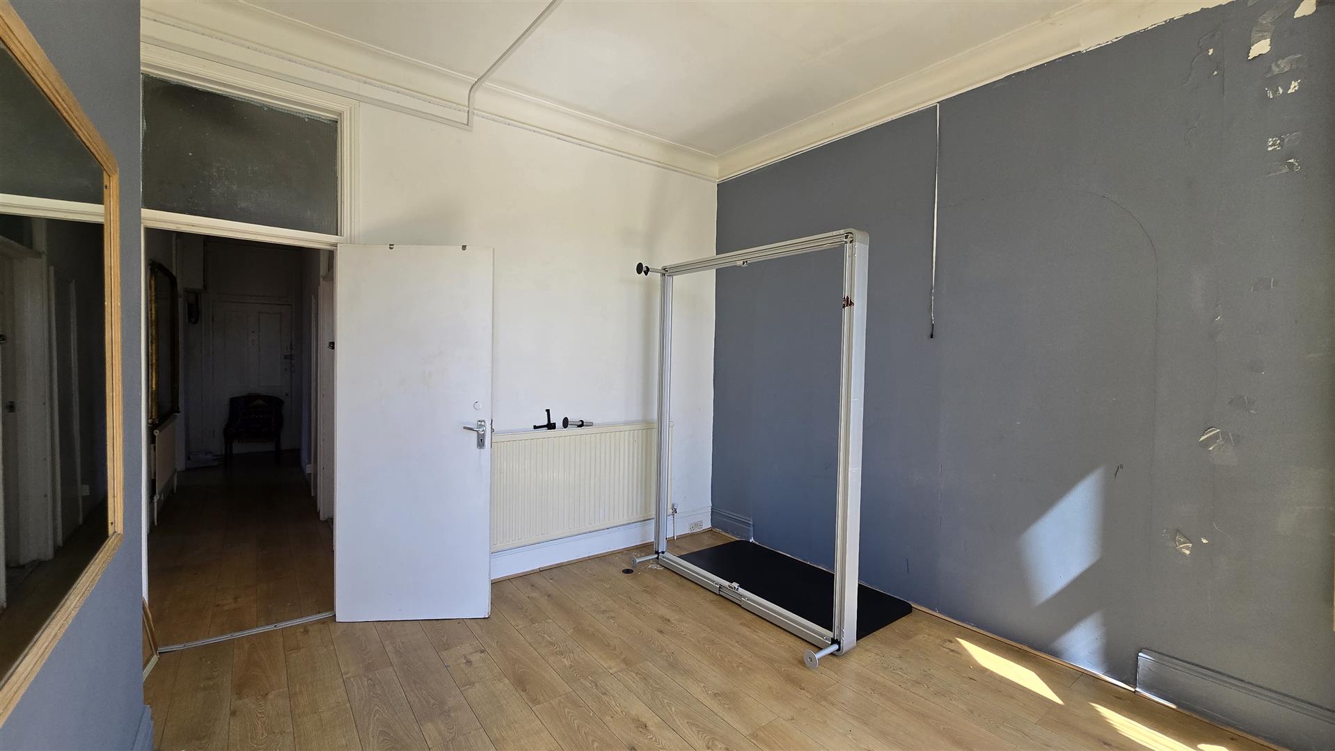 3 bed flat for sale in Elgin Avenue, London 9