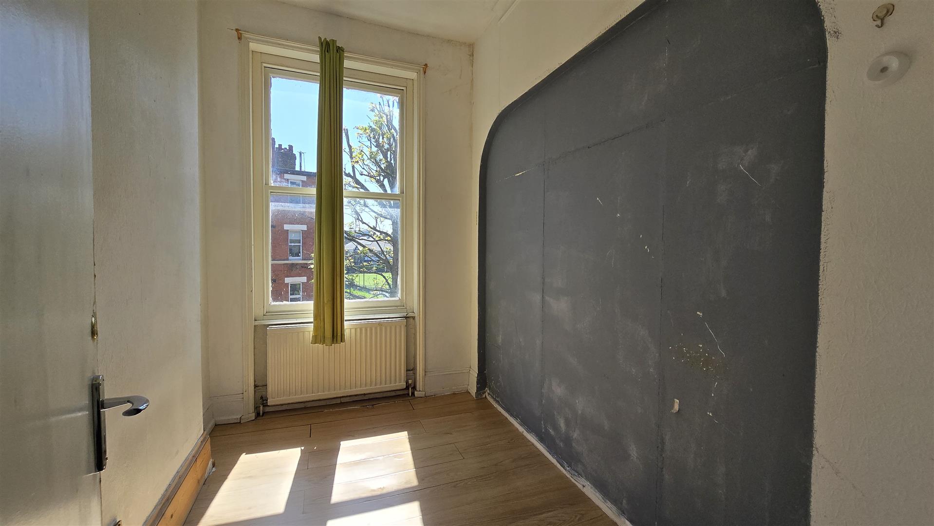 3 bed flat for sale in Elgin Avenue, London 20