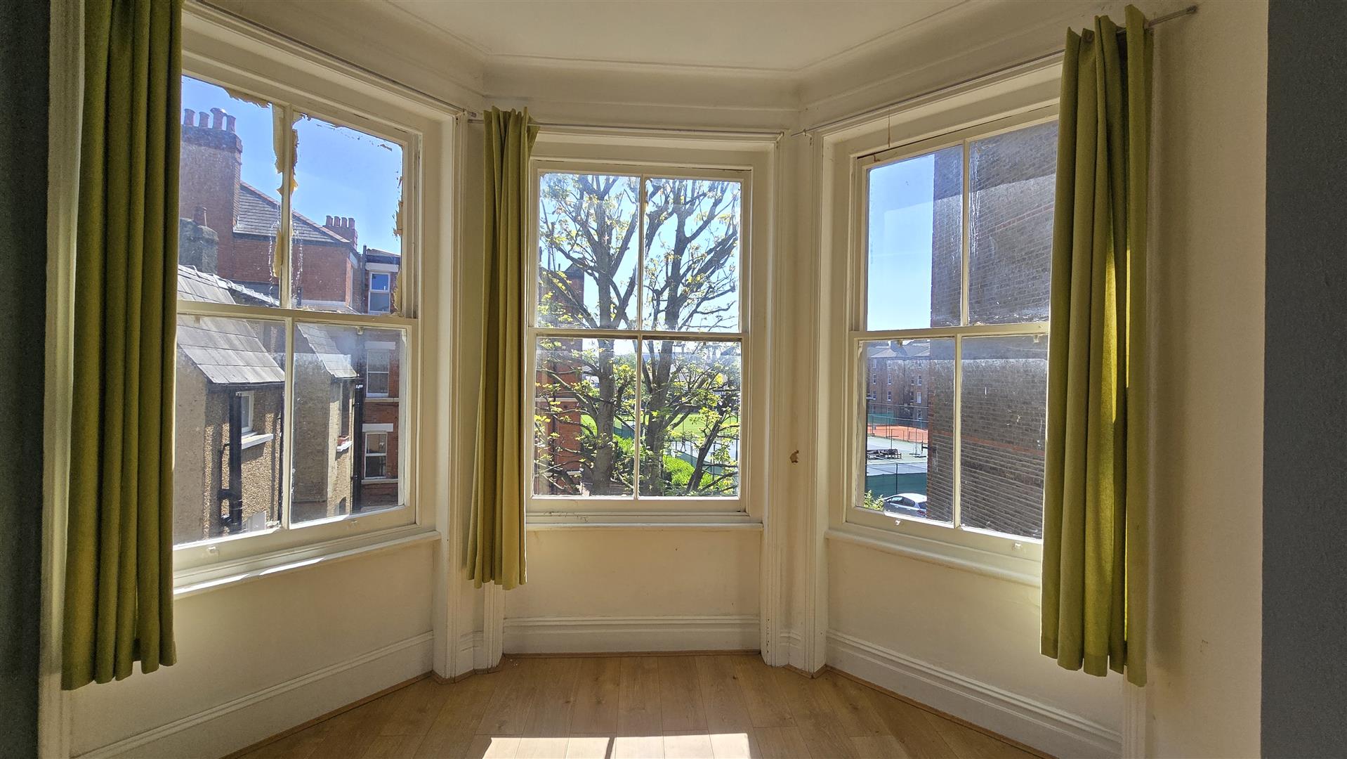 3 bed flat for sale in Elgin Avenue, London 7