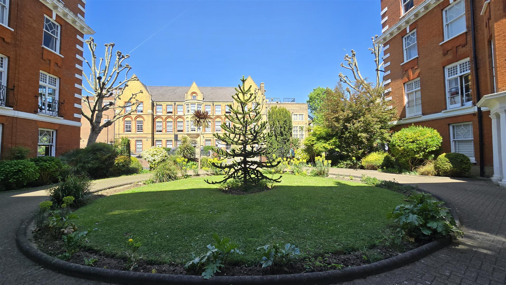 3 bed flat for sale in Elgin Avenue, London  - Property Image 2